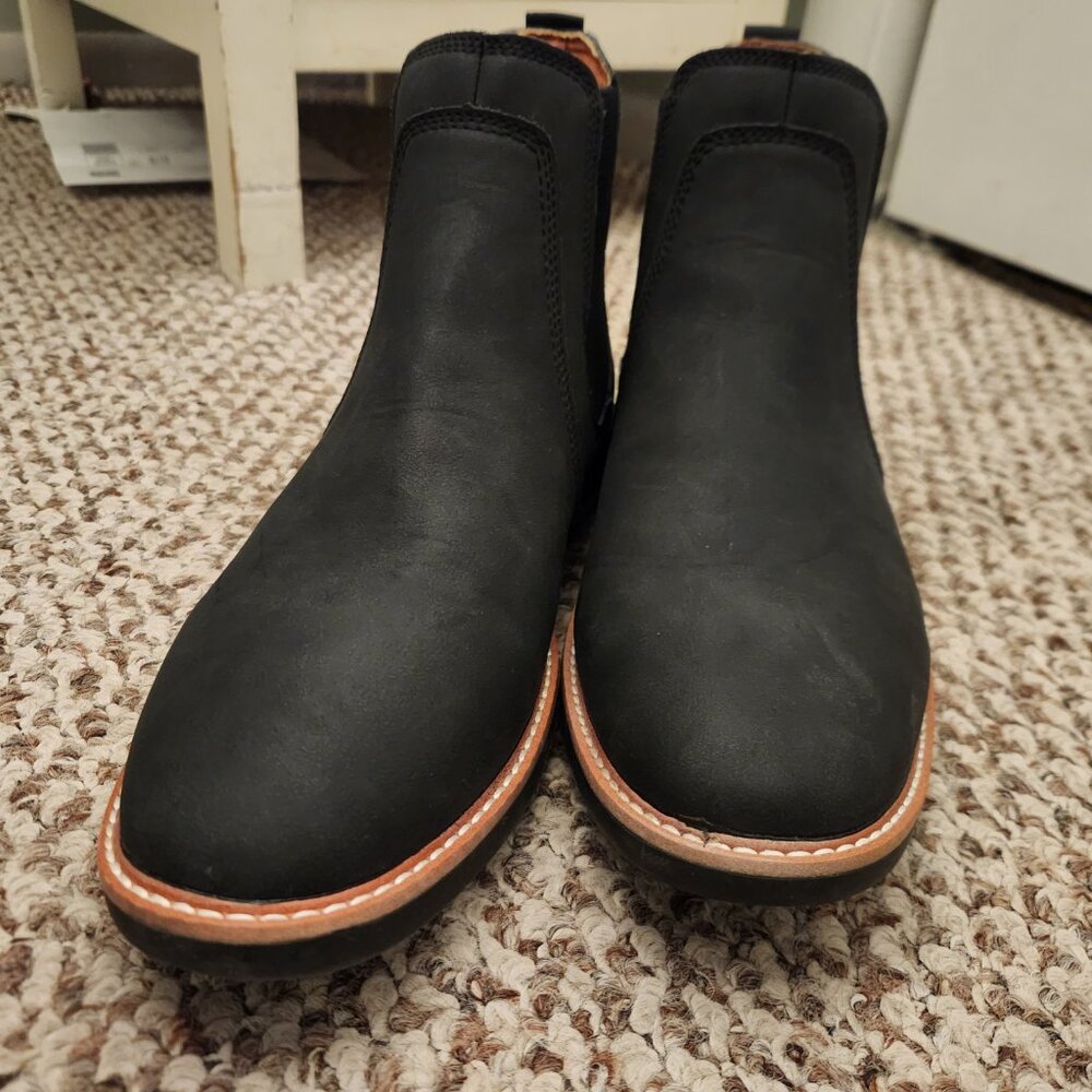 NWOT Madden  Ortholite Chelsea Boots Sz 9.5 Gray Black Faux Suede Pull On